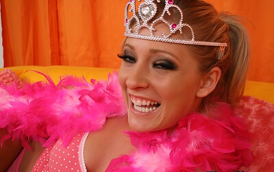 Carmen Kinsley in  from 
