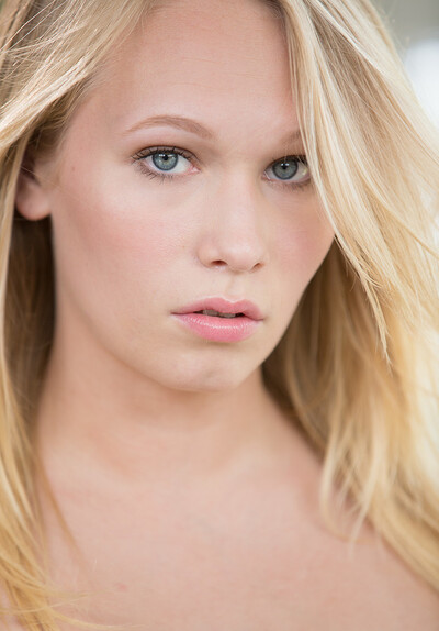 Dakota James and Jason Brown in Two BBC and a Pretty Blonde Teen from