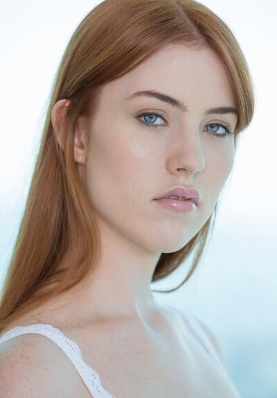 Gwen Stark and Jason Brown in Red Head Beauty Loves Black Cock! from 
