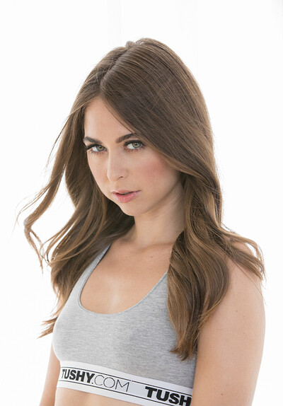 Riley Reid in set Taking Charge