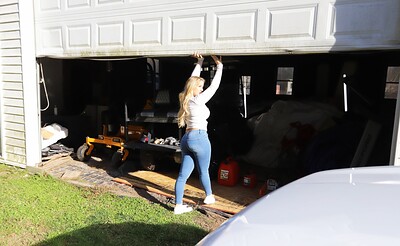 Bailey Brooke in Roadside Xxx from