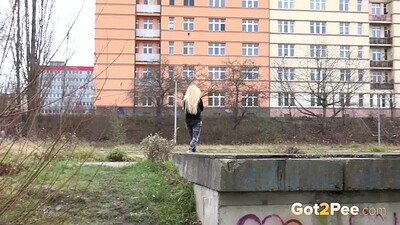 Jenna Lovely in Jena Relieves Herself from 