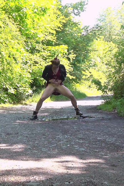 Chrissy Fox in Chrissy Rushes from Babehub