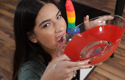 Moona Snake in Piss Connoisseur from 
