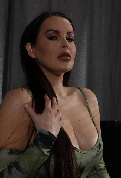 Jada Sparks in Sensually Wet from