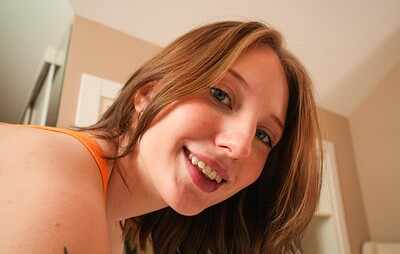 Emma Korti in Emma Korti shows us her juicy ass from 