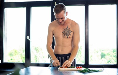 Yan Klok and Lilly Mays in Lilli Mays takes care of morning wood from 