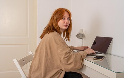 Emma Korti and Andrew Marshall in Fucking sweet redhead Emma from 