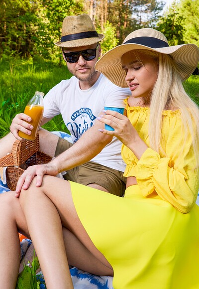 Novella Night and Viper Tor in Picnic day from 