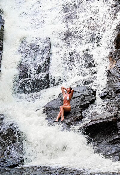 Candice Demellza in Beautiful view from 