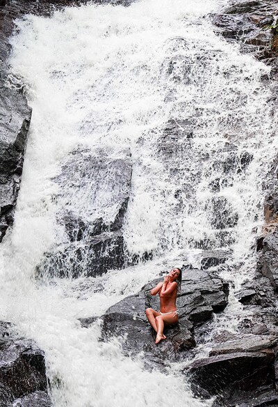 Candice Demellza in Beautiful view from 