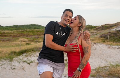 Gaby Hofstede and Lio Fusion in Gaby Hofstede squirt in de duinen from 