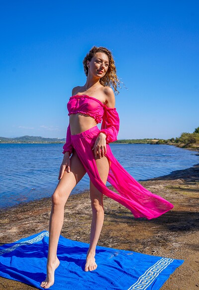 Isabella De Laa in Hot outdoor sex from 