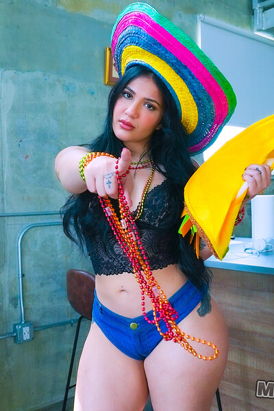 Anais offers sex for a ride to the Cinco de Mayo party with Zeus, they engage in explicit activity before heading out.