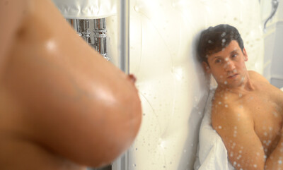 Alex Charger and Josephine Jackson in She Knows What I Like - S21:E1 from