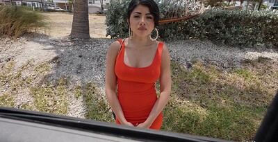 Daya Dare in Engineer Who Swallows from