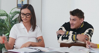 Hailey Rose and Victor Ray in Sneaky Freeuse Study Sesh from 