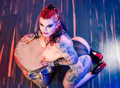 Sabien DeMonia and Jonny Oblong in DPravation from