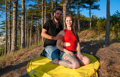 Sacha Carina and Daan van Sas in Buitensex Met Sexy Sacha Carina from 