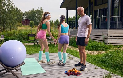 Remido and Leonoy Sparkle in Big Booty Workout from