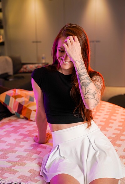 Lucas Hellminnaar and Alice Berry in Lekker, zo'n Full Body Massage! from 