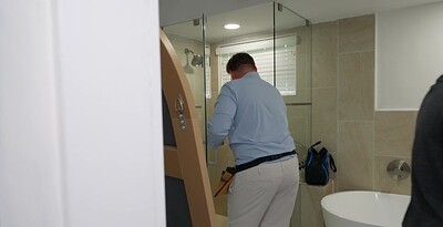Melztube in Handyman Surprise from
