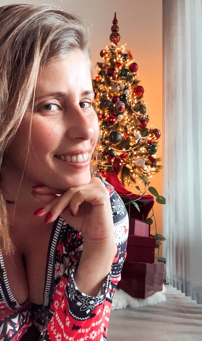 Lady Lyne in Christmas with Lady Lyne from 