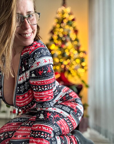 Lady Lyne in Christmas with Lady Lyne from 
