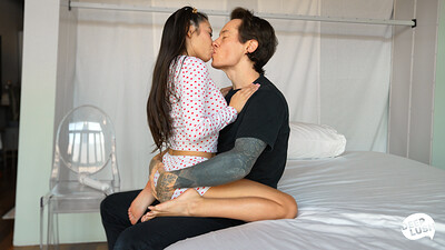 Amber Summer and Owen Gray in Making Amber Cum from