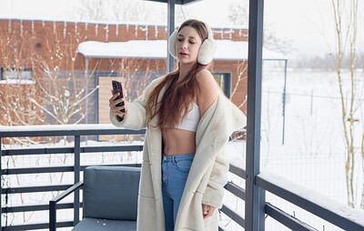 Anastaysha Bee in Anastaysha Melts Her Frozen Nipples from