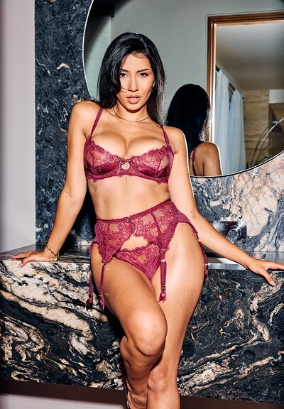 Roxie Sinner in Stacked Brunette Loves A BBC Treat from