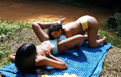 Juh Jackson in Latinas and waterfalls from 