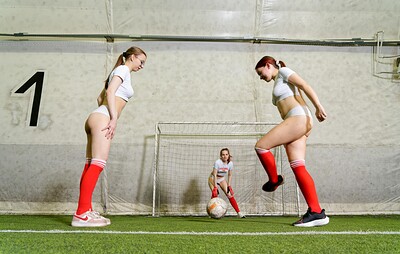 Solar Wix and Eliza Crystal in Score with Sweethearts! 2/3 from